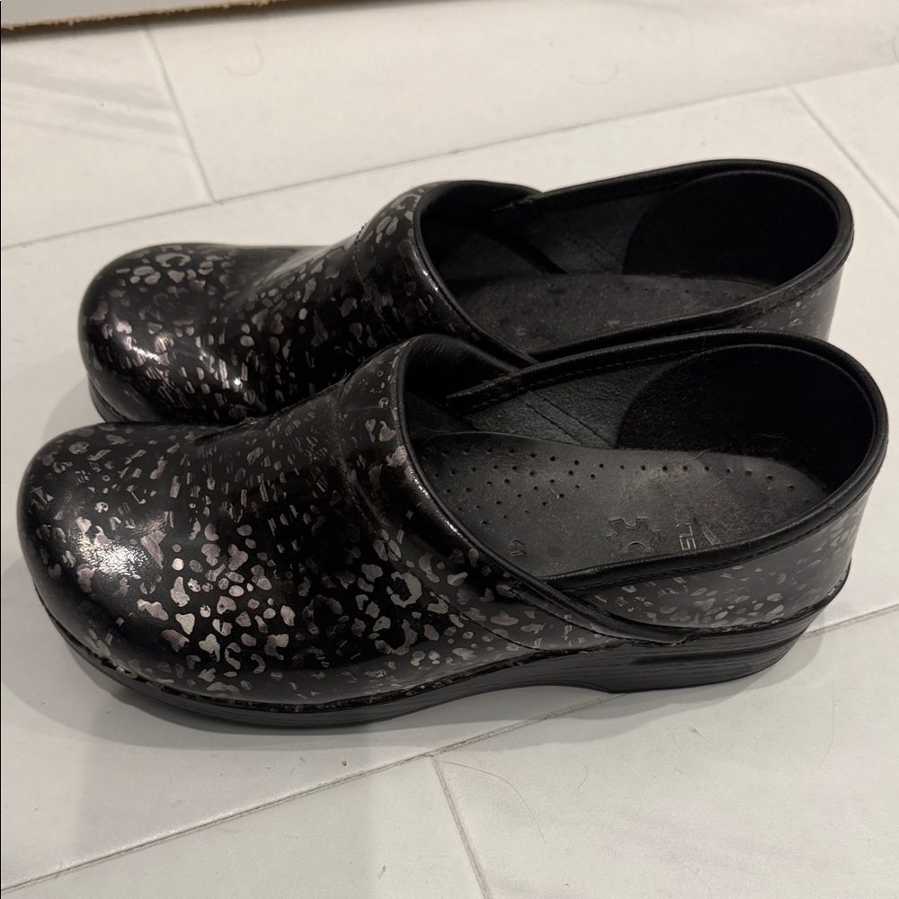 Women's Black Patterned Dansko